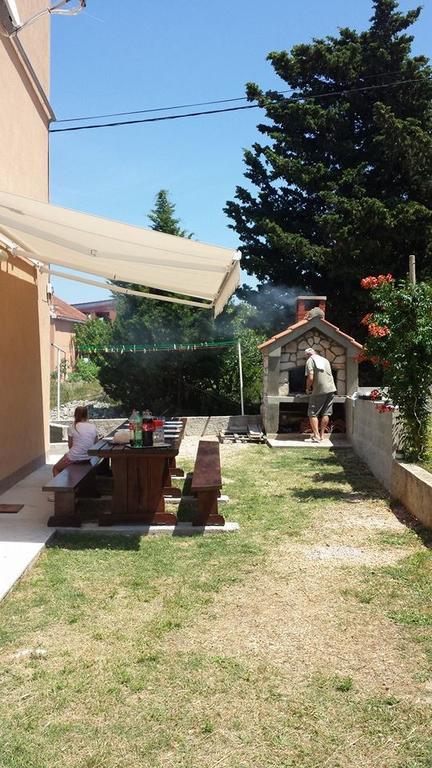 Apartamento Njofra Banj Exterior foto