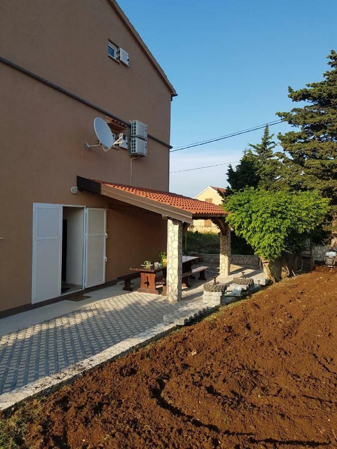 Apartamento Njofra Banj Exterior foto