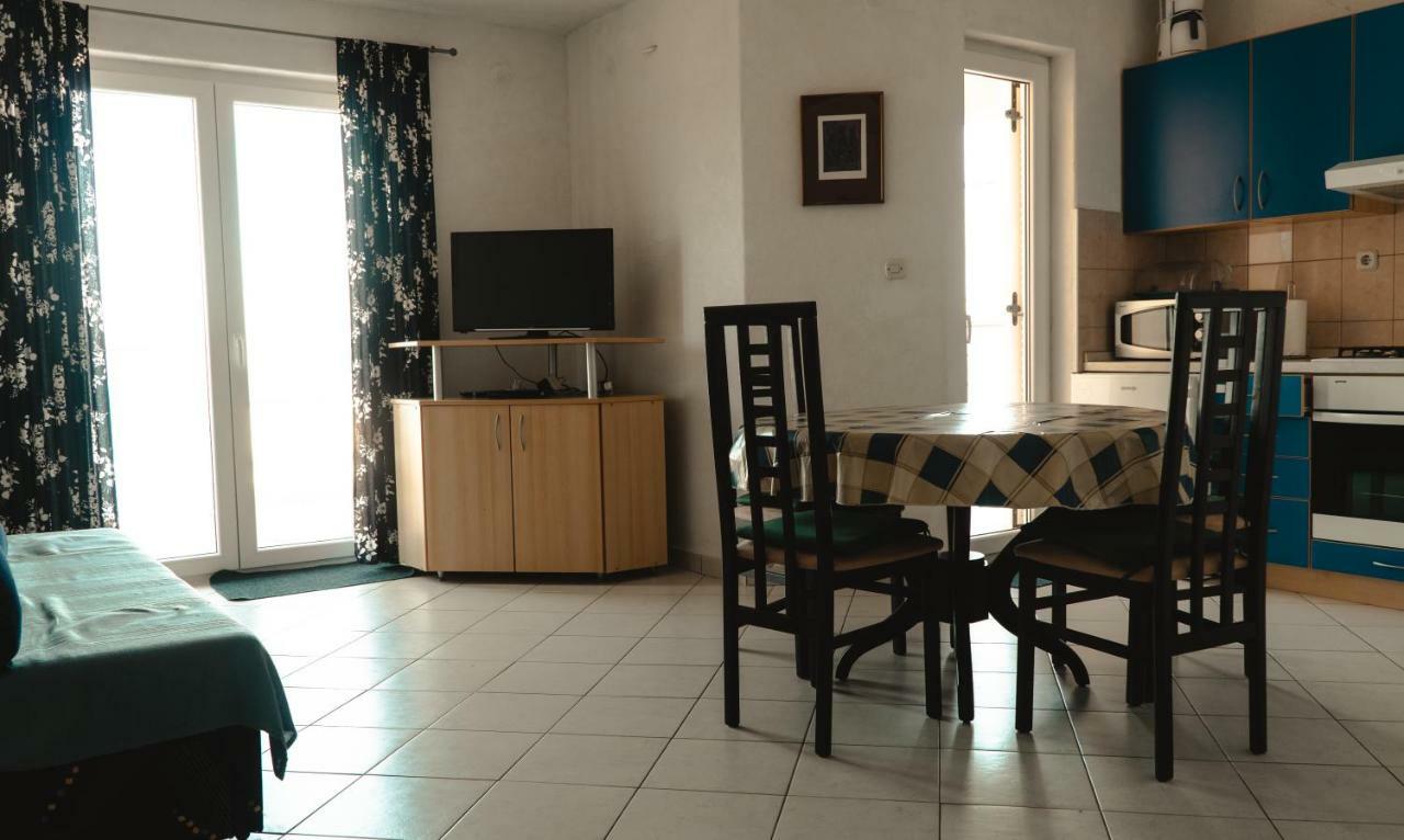 Apartamento Njofra Banj Exterior foto